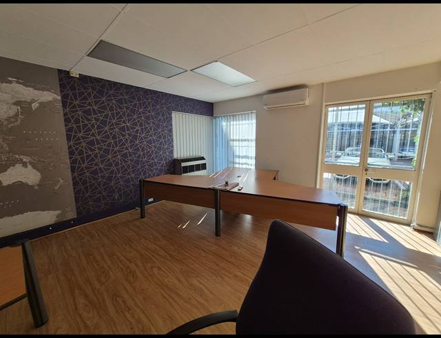 118M² OFFICE TO LET IN RIVONIA